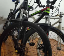 出售凤凰山地车2台